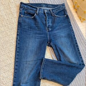 Women’s Old Navy Jeans * SIZE 4*